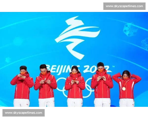 摔跤冠军的奋斗之路与赛场荣耀背后的坚持与故事